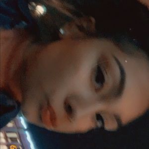 Meet your Posher, Claritza